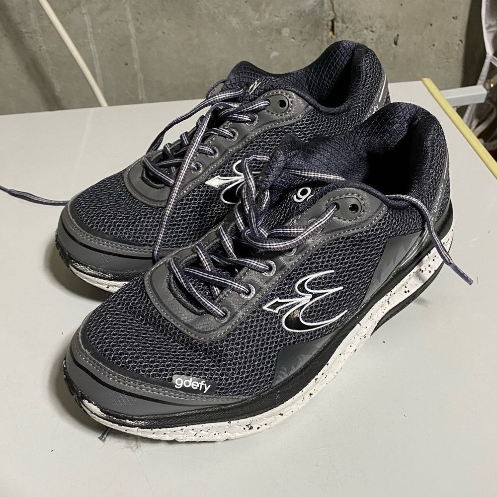 Gdefy athletic shoes